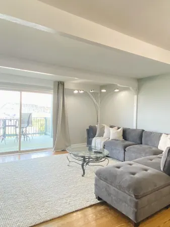 Historic Yorktown Waterfront Home Отели рядом с достопримечательностью «Национальный исторический парк Йорктаун Батлфилд | Колониал»