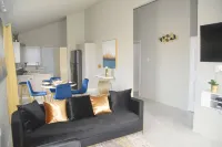 Modern Gem w/free parking on premises