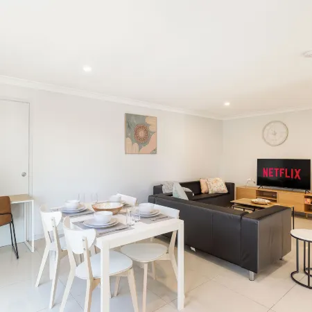 Smart Suites Self Check-in Apartments - 19 Darnley