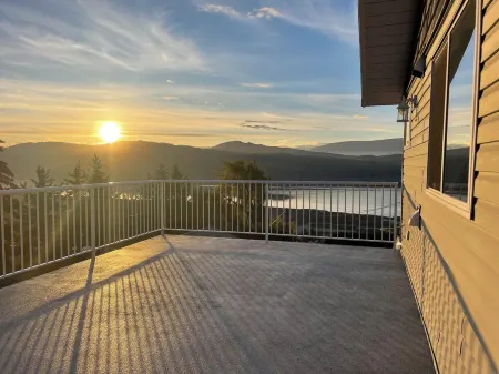 Relax on the deck and enjoy the beautiful lake views, in the North Okanagan