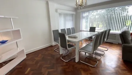 Beautiful Dorset Country House in the Heart of the Stunning Isle of Purbeck Отели рядом с достопримечательностью «Замок Корф»