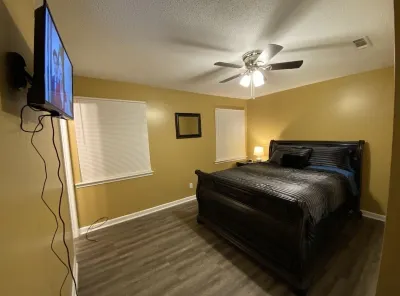 Special offer!!!!!!! Hotels near Flying J Travel Center