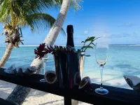 Vaka Rua - right over the golden sand facing the lagoon with air con Free WIFI - Beach