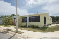 2 BR 2 Bath Walk to Beach and 3 Restaurants Bars by Blackeagle marina.