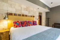 Casa Dali, A+ location lovely house Paseo Montejo