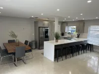 3 blocks from Lauderdale-by-the-Sea. Great home for families. Hotel a Lauderdale-by-the-Sea