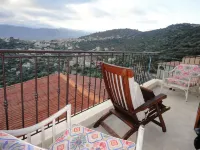 new house (2016) between sea and mountains 4 km from the beaches