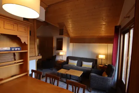 Appartement 3 Pièces Avec Cheminée, ski aux Pieds, Dans Résidence 5