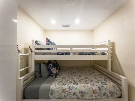 Dream Vacation Home Key Colony Beach Marathon Now with private pool! Отели в г. Key Colony Beach