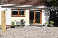 Newly Renovated Comfortable Bungalow - Brora Hotels in Brora