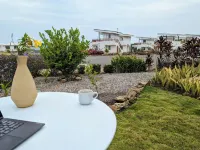 Beach House In The Tropics Hotel a 