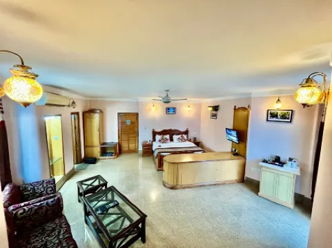 Hotel Asian Plaza Mcleodganj