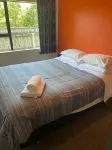 Relax in Venice St with four bedrooms and two bathrooms minutes from the square Hotel a Martinborough