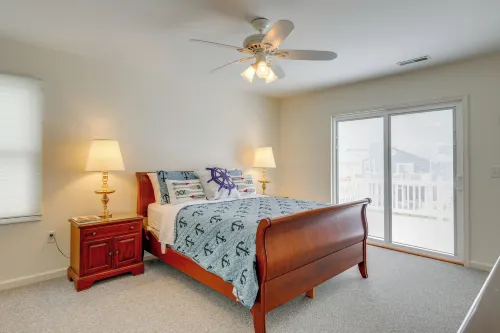Waterfront Gem w/ Dock: 3 Mi to Fenwick Island Fun - Homestays