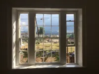 โมเบย์ ค็อตช์ - โฮสเทล