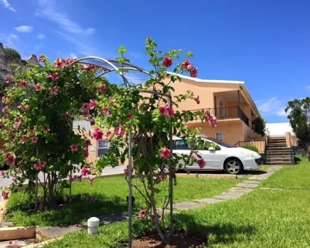 Paraquet Apartments Hotels in Hamilton