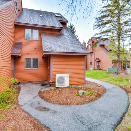 Cozy Jackson Condo w/ Mtn Views & Pool Access!