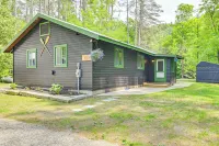 Riverfront Cabin w/ Hot Tub in Schroon Lake! - Wifi