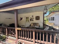 The Iris Garden Downtown Cottages and Suites Hotels in Brown County