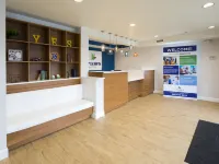 Uptown Suites Extended Stay Denver CO -Westminster Hotéis em Westminster
