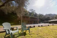 The River Inn Hotels in Three Rivers