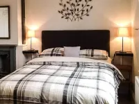 Woodland Cottage Hotels in Malvern