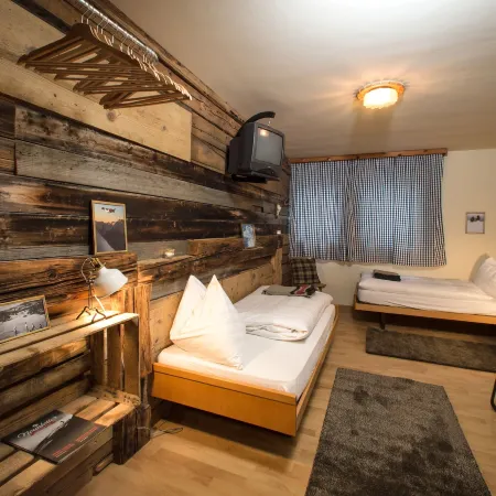 Arena Lodge Hotele w: Flims