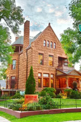 Capitol Hill Mansion B&B Inn - Bed and Breakfasts