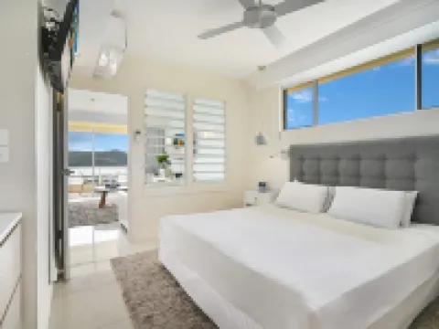 Whitsunday Apartment 1306 Hotels in Hamilton Island