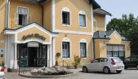 Hotel-Restaurant Moser Pöchlarn Отели в г. 