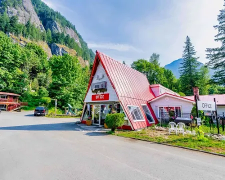 ホリデイ モーテル & RV リゾート ホープのホテル