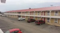 Victorian Inn Midland - Motels