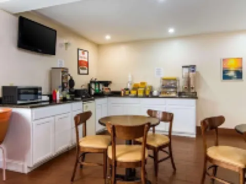 Kings Inn Hotels in Walker County