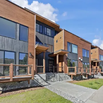 541 Center Circle 3Br 3,5Ba Townhouse