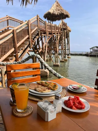 Múcura Club Hotel Отели в г. Isla Mucura