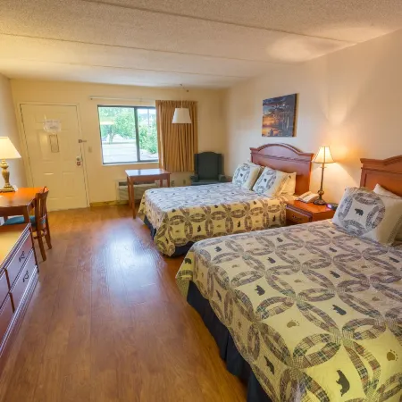 Mountain Breeze Motel