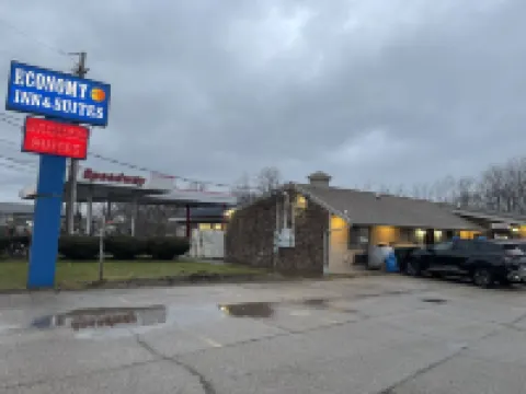 Economy Inn & Suites
