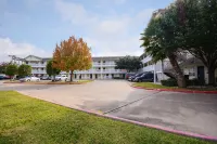 InTown Suites Extended Stay Select Houston TX - Stafford - 2-Star