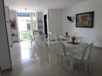 Hotel Diamonds