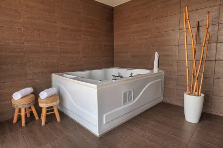 Rado Hotel - Santa María