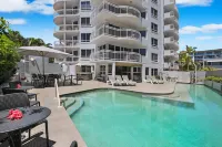 Beachside Resort Kawana Waters - Pools