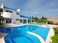 Villa Kokobeach by Ecobeaches Hotels in Akumal