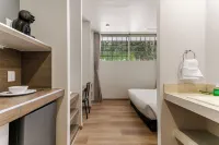 Wenceslao by Homirent