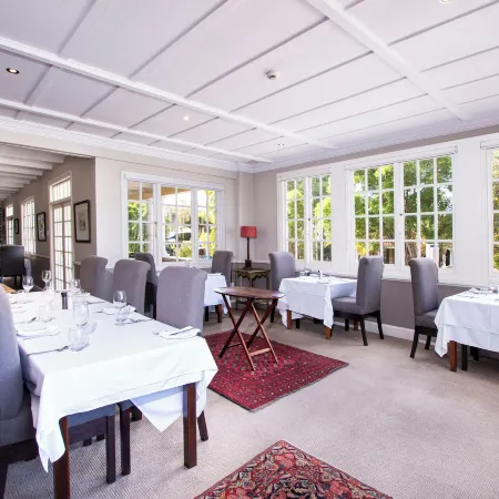 Queens Hotel by Bon Hotels