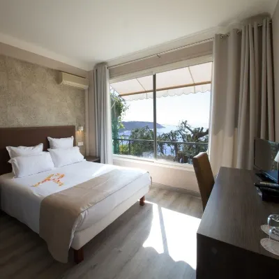 Hotel de Charme Regency Hotel berhampiran L'Olivier Millenaire