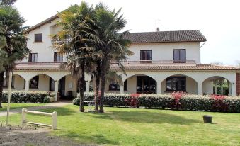 Logis Hôtel le Pont d'Arcole