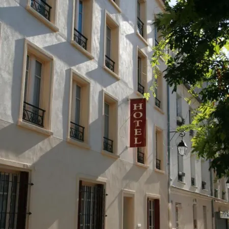 Hôtel du Roussillon Отели рядом с достопримечательностью «13-й округ: Площадь Италии»