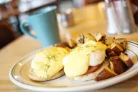 McKinley Creekside Cabins - breakfast
