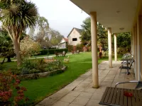 Logis Hôtel la Demeure du Perron Hotels in Teurthéville-Bocage