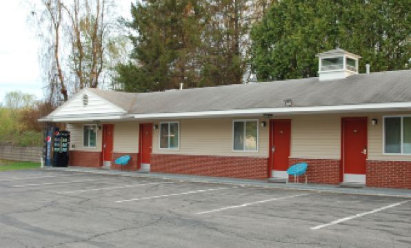 Blue Sky Inn Glens Falls-Saratoga-Lake George